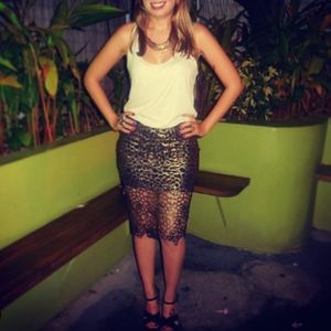 💥FINAL PRICE💥Gold & Black Lace Pencil Skirt